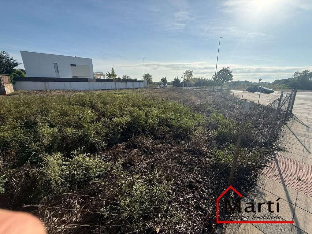 TERRENO URBANO ESQUINERO EN NOVENES DE CALATRAVA – 800 M² PARA TU PROYECTO IDEAL - Foto 6