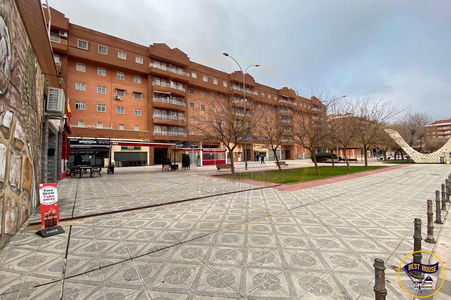 Commercial Cuenca (13)