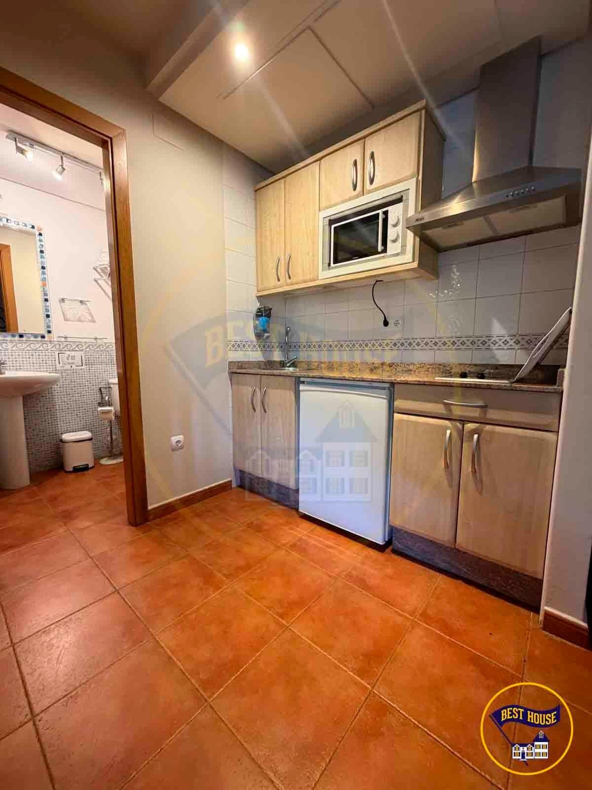 Commercial Cuenca (16)