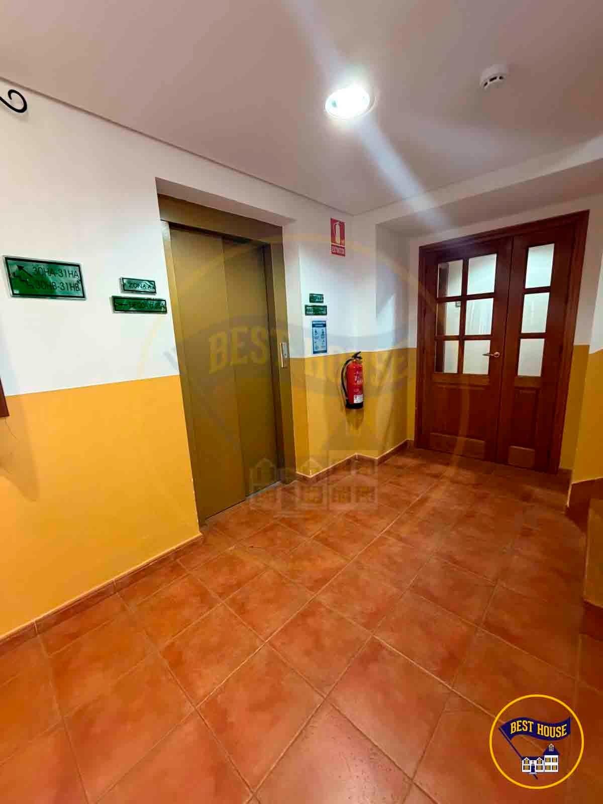Commercial Cuenca (37)