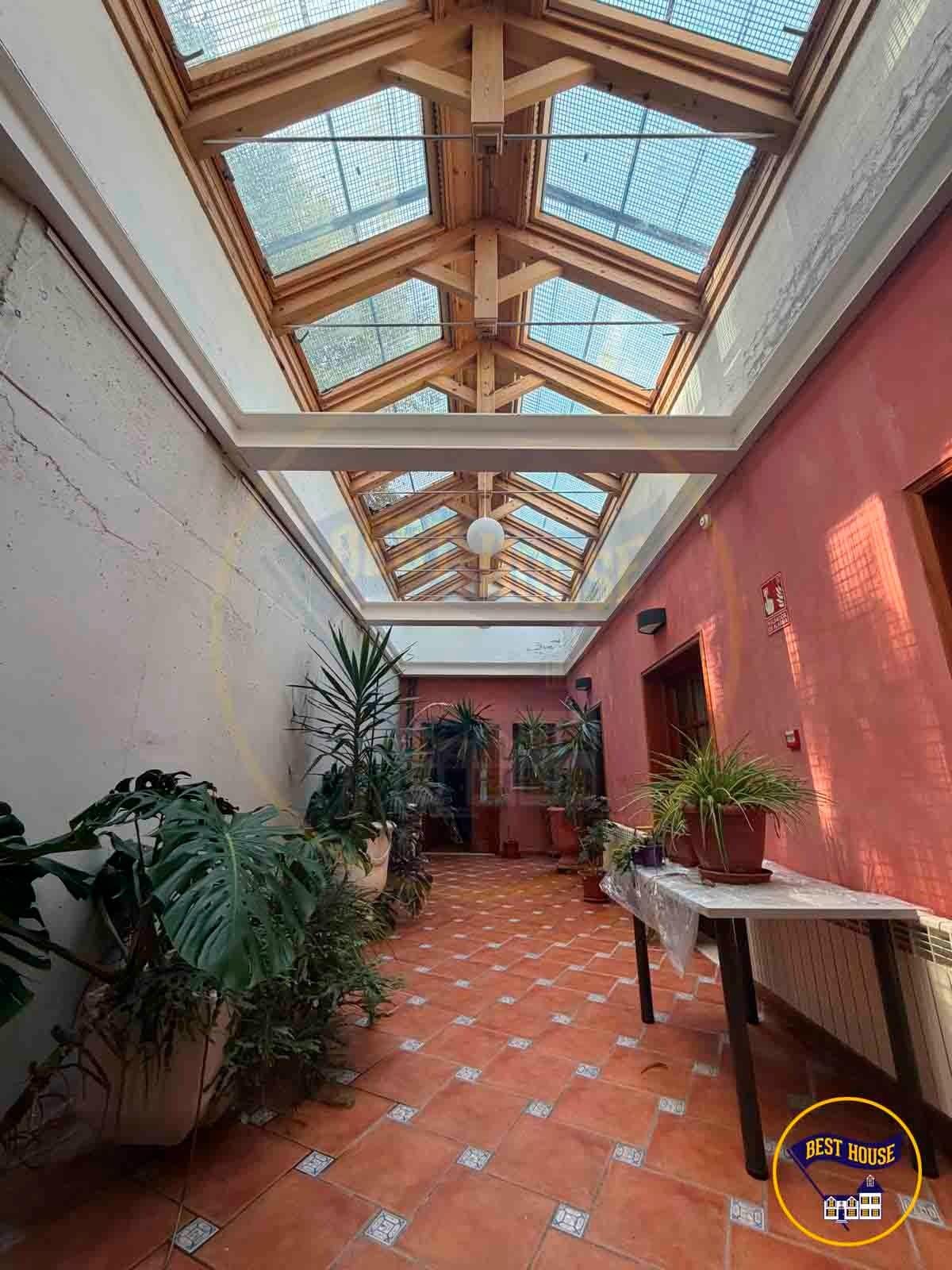 Commercial Cuenca (4)