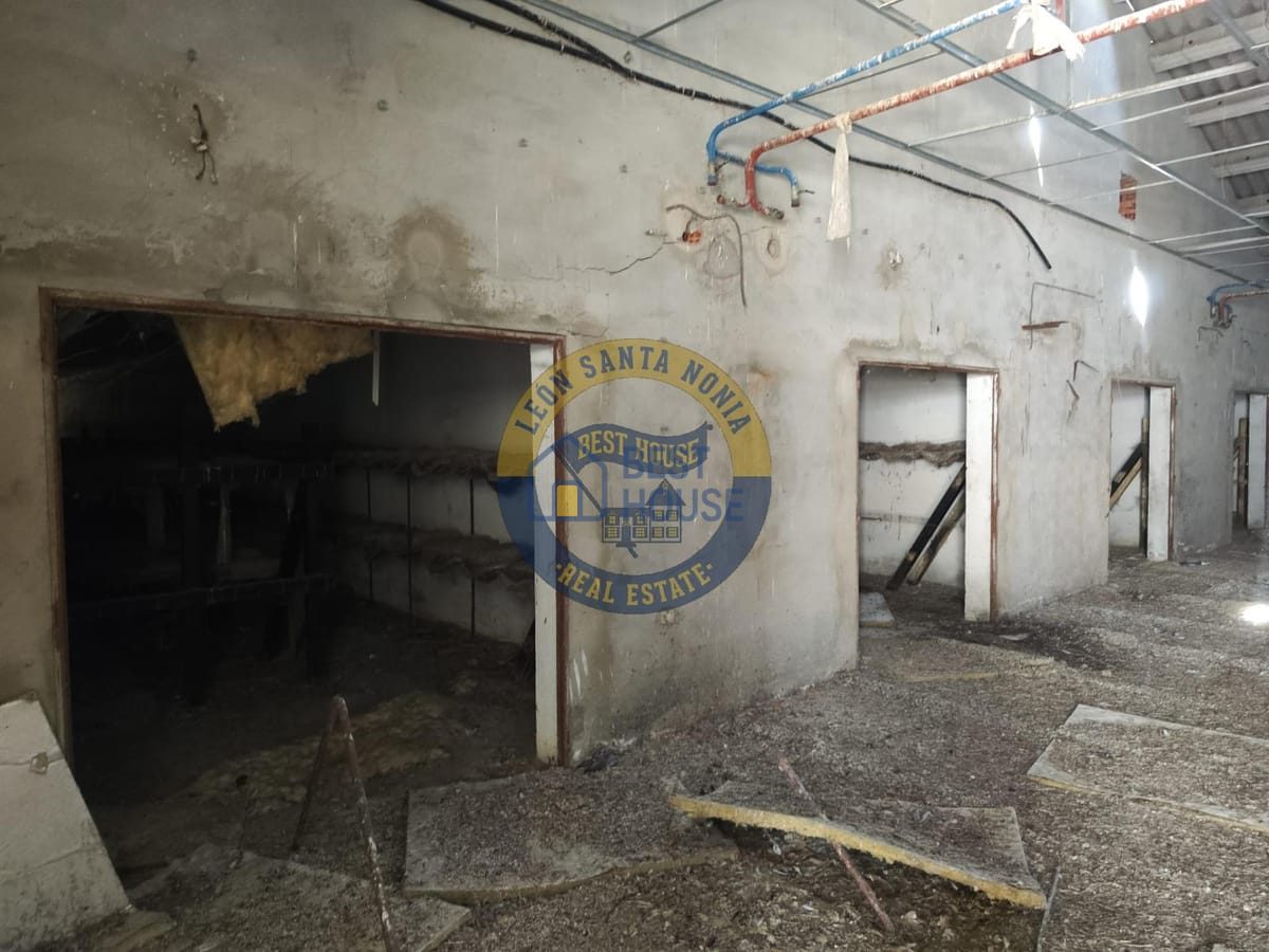 Nave en venta o alquiler en Riego de la Vega. en Riego de la Vega - Imagen 4