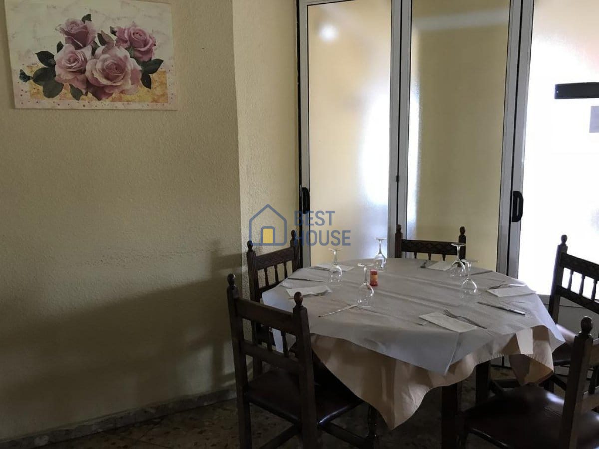 Hostal restaurante en funcionamiento a 24 kilómetros de León, en Villalobar. en Ardon - Imagen 14