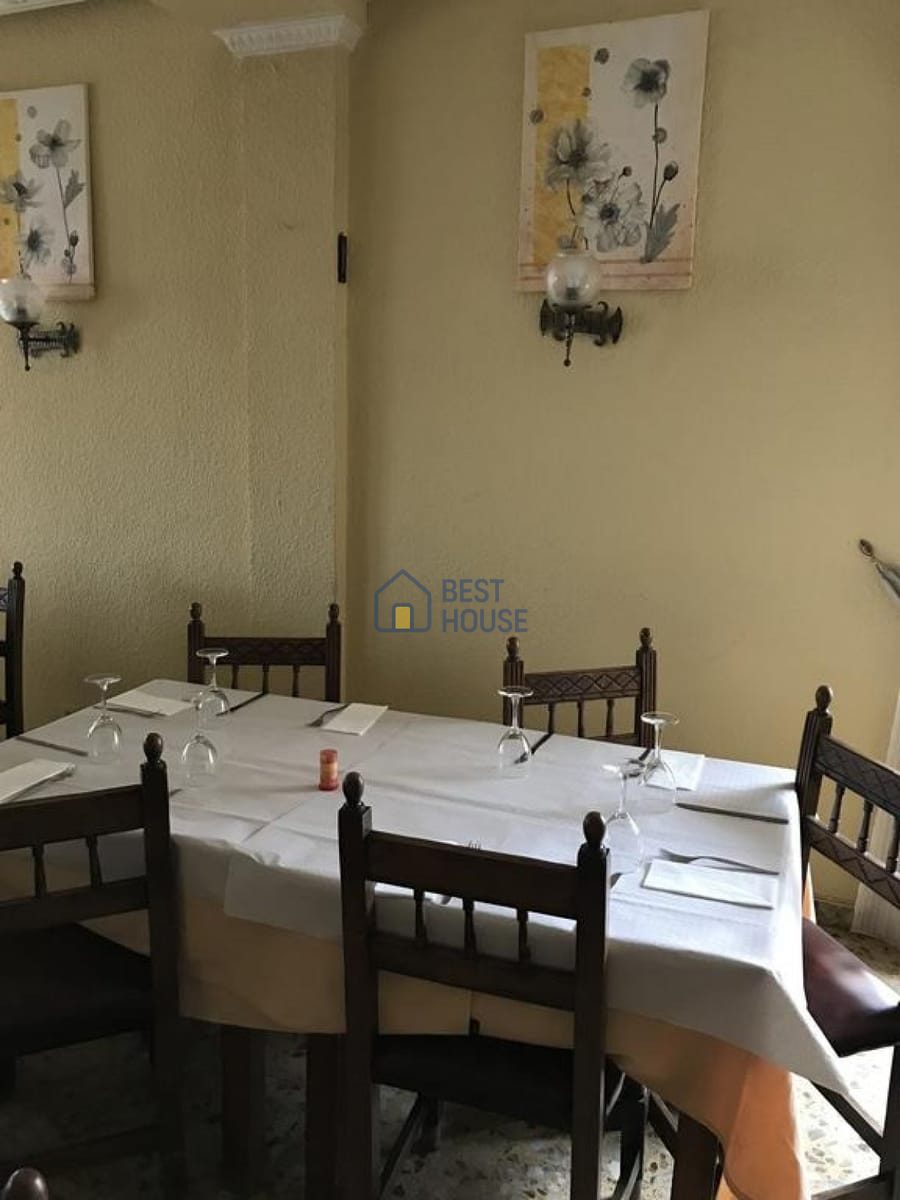 Hostal restaurante en funcionamiento a 24 kilómetros de León, en Villalobar. en Ardon - Imagen 15