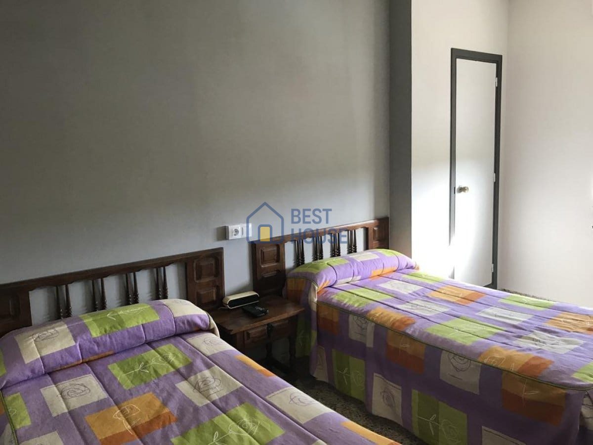 Hostal restaurante en funcionamiento a 24 kilómetros de León, en Villalobar. en Ardon - Imagen 5