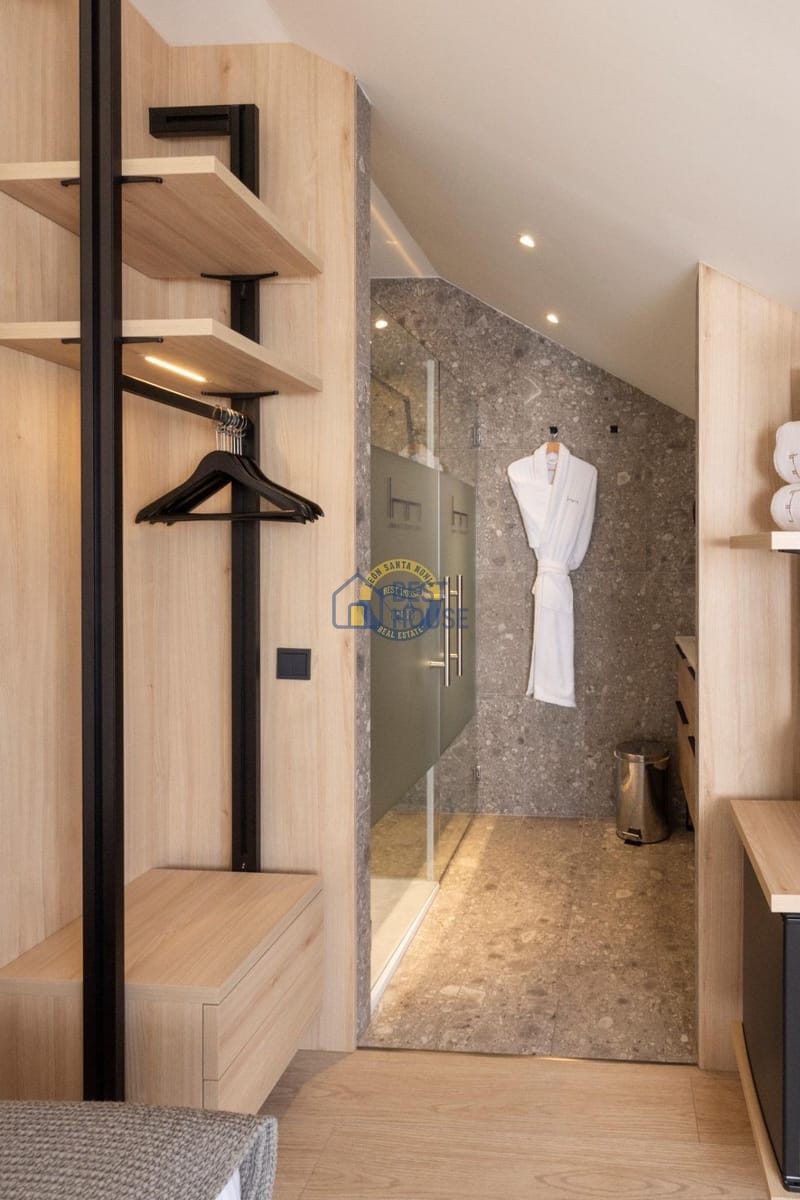 Hotel a la venta en el Casco Antiguo de León, a solo 100 metros de la Catedral. en León - Imagen 13