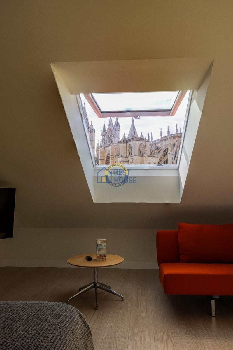Hotel a la venta en el Casco Antiguo de León, a solo 100 metros de la Catedral. en León - Imagen 15
