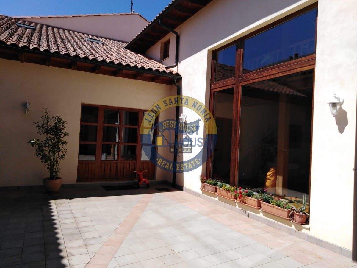 Se vende casa en Villarrodrigo de las Regueras. en Villaquilambre - Imagen 1