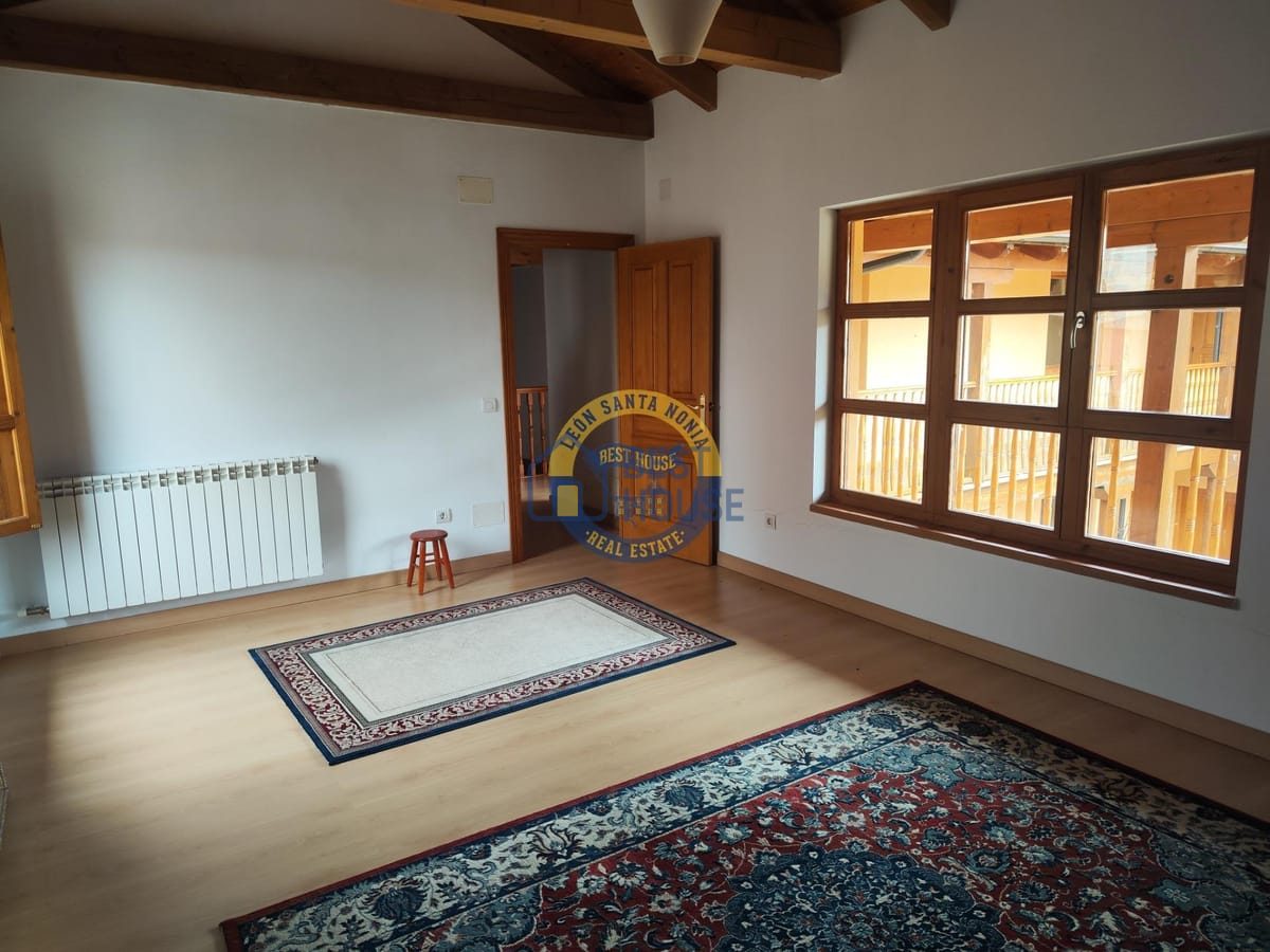 Se vende casa en Villarrodrigo de las Regueras. en Villaquilambre - Imagen 15