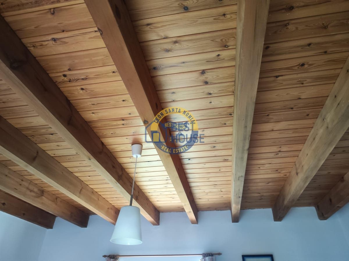 Se vende casa en Villarrodrigo de las Regueras. en Villaquilambre - Imagen 21