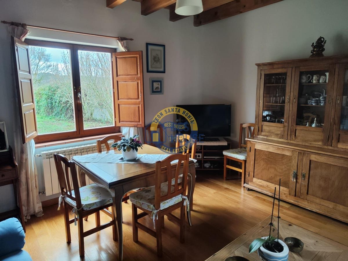 Se vende casa en Villarrodrigo de las Regueras. en Villaquilambre - Imagen 26
