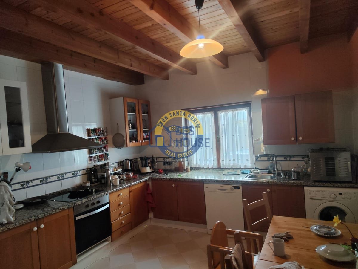 Se vende casa en Villarrodrigo de las Regueras. en Villaquilambre - Imagen 29
