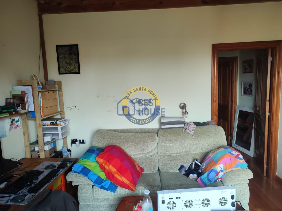 Se vende casa en Villarrodrigo de las Regueras. en Villaquilambre - Imagen 43