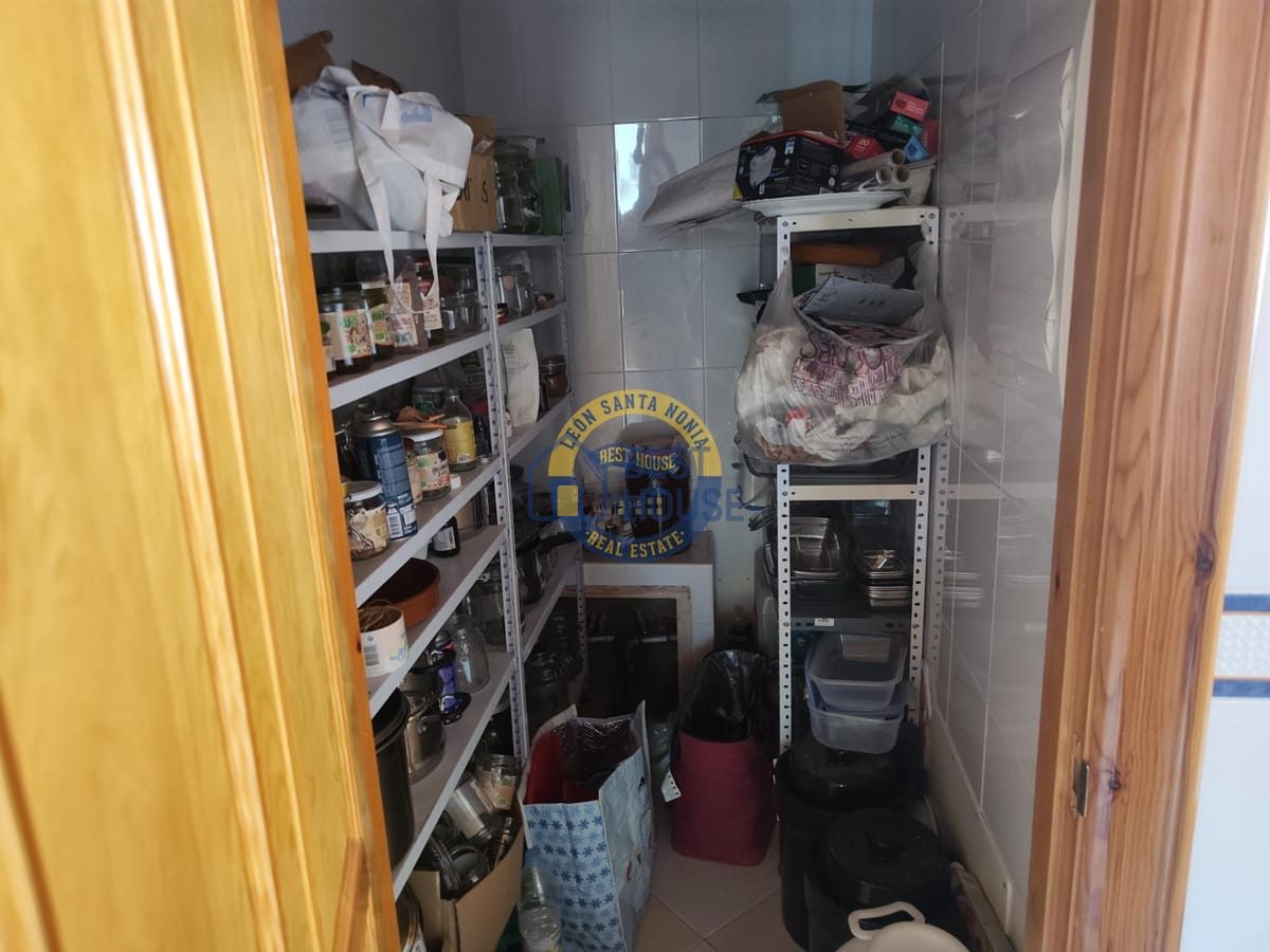 Se vende casa en Villarrodrigo de las Regueras. en Villaquilambre - Imagen 47