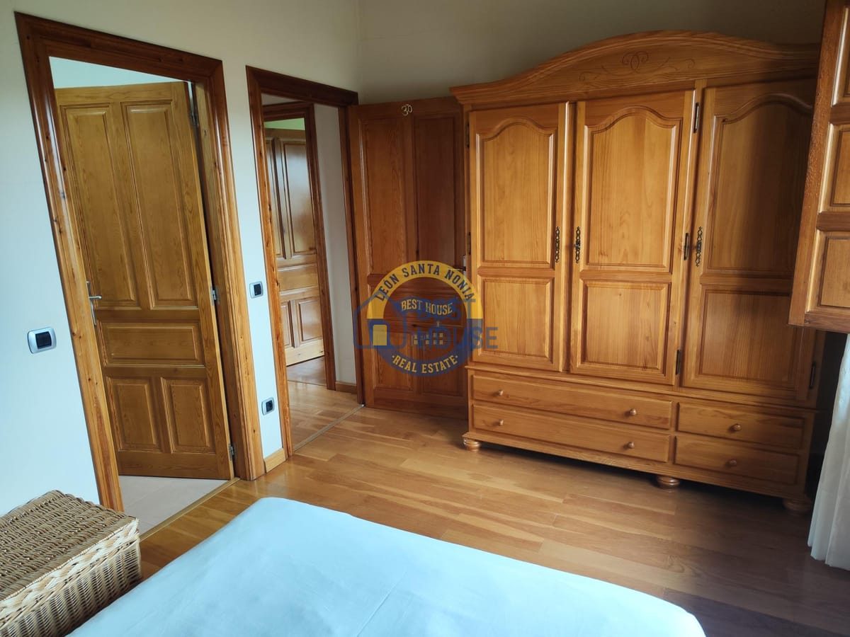 Se vende casa en Villarrodrigo de las Regueras. en Villaquilambre - Imagen 56