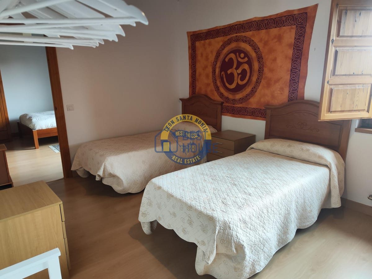 Se vende casa en Villarrodrigo de las Regueras. en Villaquilambre - Imagen 66