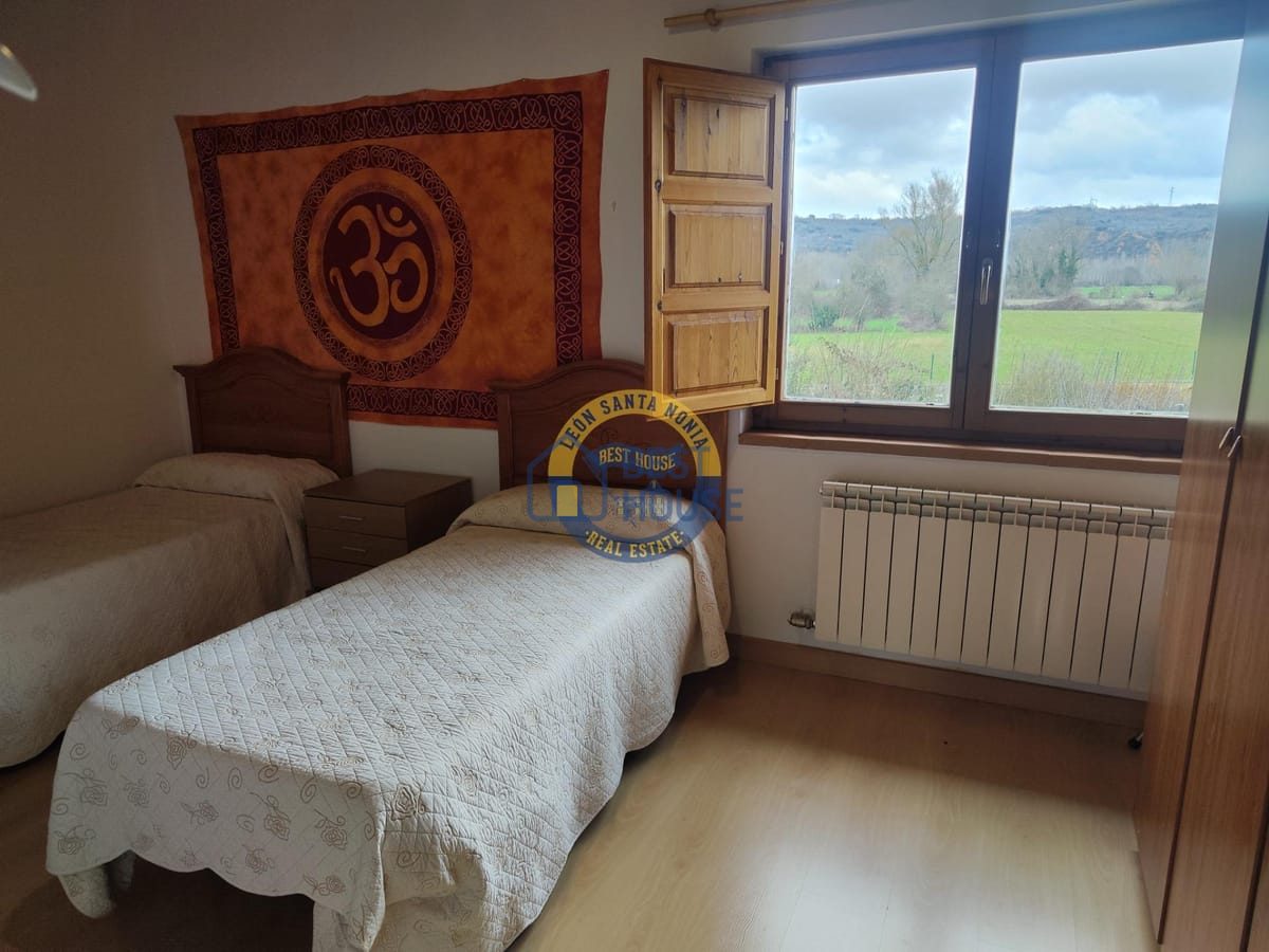 Se vende casa en Villarrodrigo de las Regueras. en Villaquilambre - Imagen 67