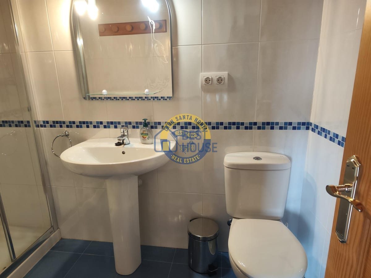 Se vende casa en Villarrodrigo de las Regueras. en Villaquilambre - Imagen 72