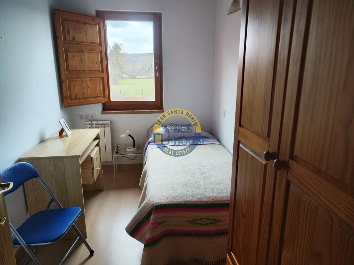 Se vende casa en Villarrodrigo de las Regueras. en Villaquilambre - Imagen 75