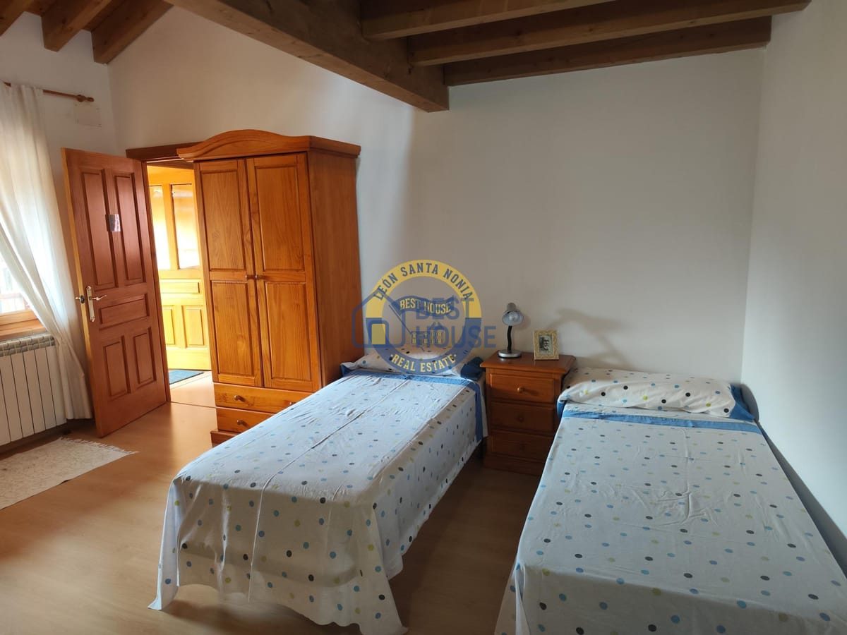Se vende casa en Villarrodrigo de las Regueras. en Villaquilambre - Imagen 80