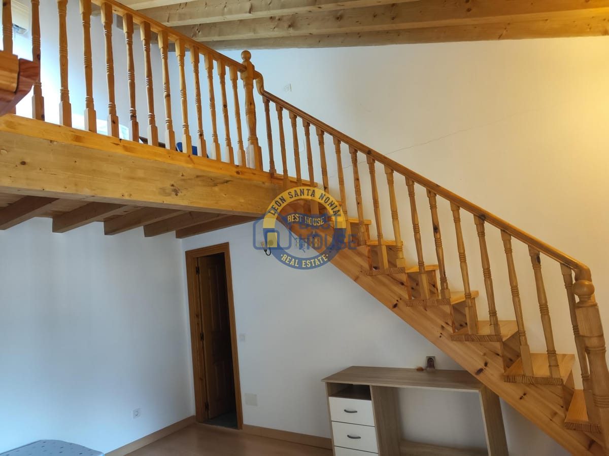 Se vende casa en Villarrodrigo de las Regueras. en Villaquilambre - Imagen 81