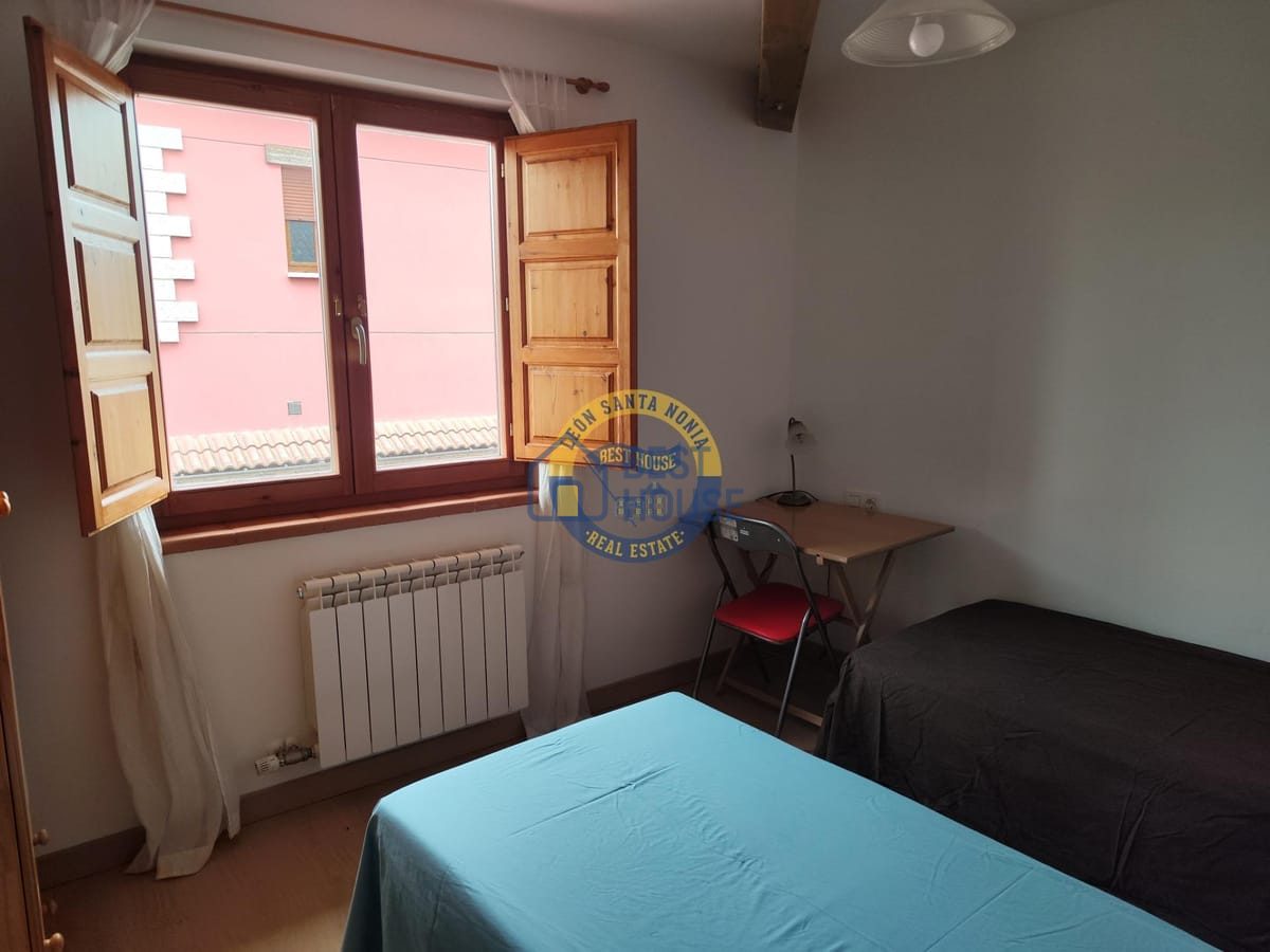 Se vende casa en Villarrodrigo de las Regueras. en Villaquilambre - Imagen 83