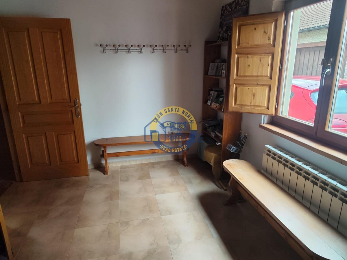 Se vende casa en Villarrodrigo de las Regueras. en Villaquilambre - Imagen 87
