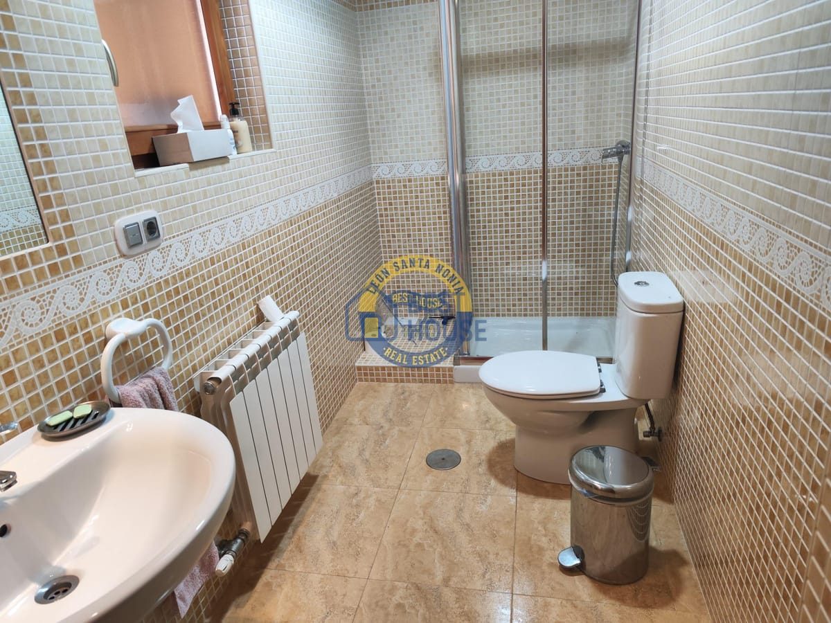 Se vende casa en Villarrodrigo de las Regueras. en Villaquilambre - Imagen 88