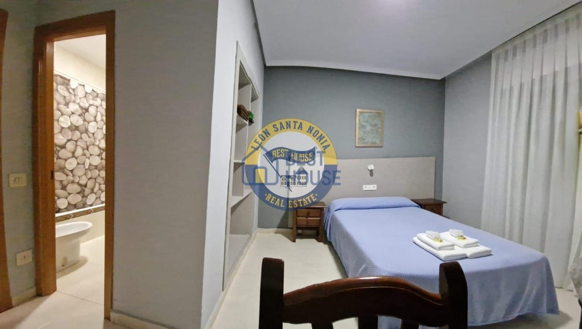 Se vende hotel con restaurante en San Andrés del Rabanedo. en San Andrés del Rabanedo - Imagen 9